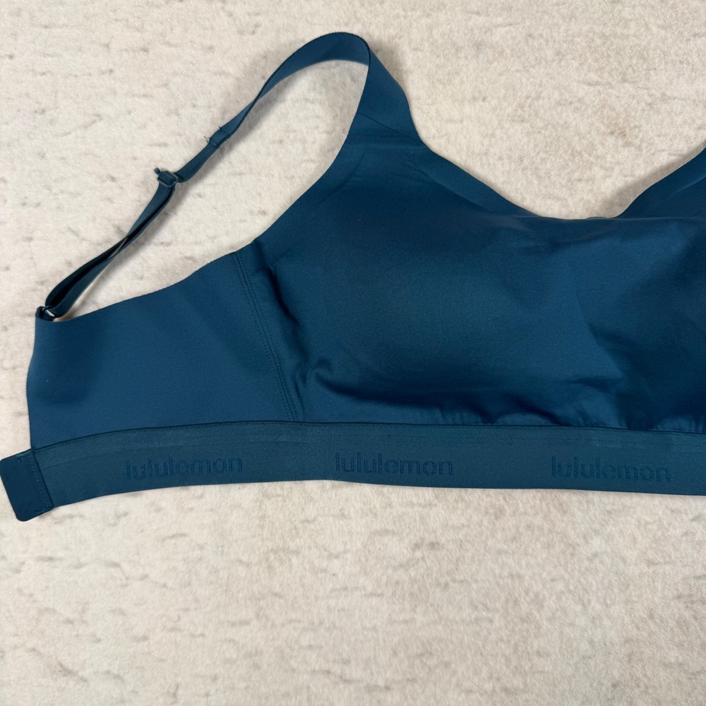 Lululemon Like a Cloud High Support Bra 34DD Teal Blue Adjustable Straps Yoga - Picture 2 of 5